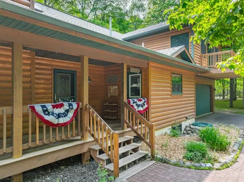 8250 Maplewood Lane Eagle River WI 54521