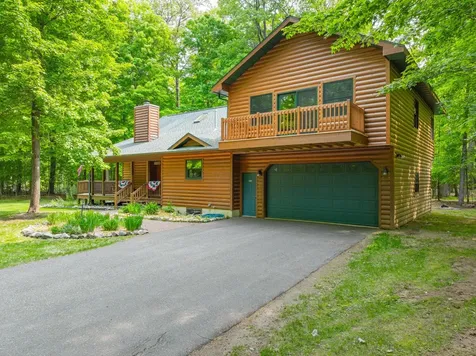 8250 Maplewood Lane Eagle River WI 54521