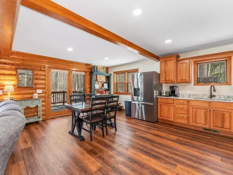 8250 Maplewood Lane Eagle River WI 54521