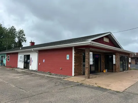 330/348 Pine Street W Eagle River WI 54521