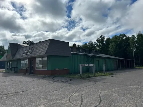 330/348 Pine Street W Eagle River WI 54521