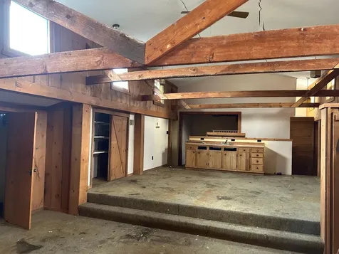 330/348 Pine Street W Eagle River WI 54521