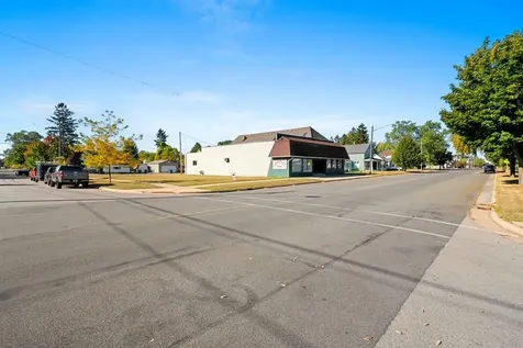 605 Main Street Marinette WI 54143