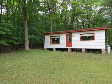 7760 Black Forest Road Winchester WI 54557