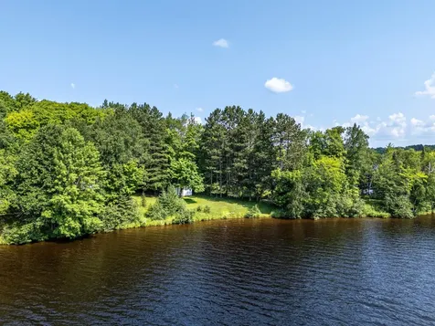 7760 Black Forest Road Winchester WI 54557