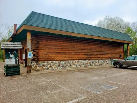 6995 Highway 51 Hazelhurst WI 54531