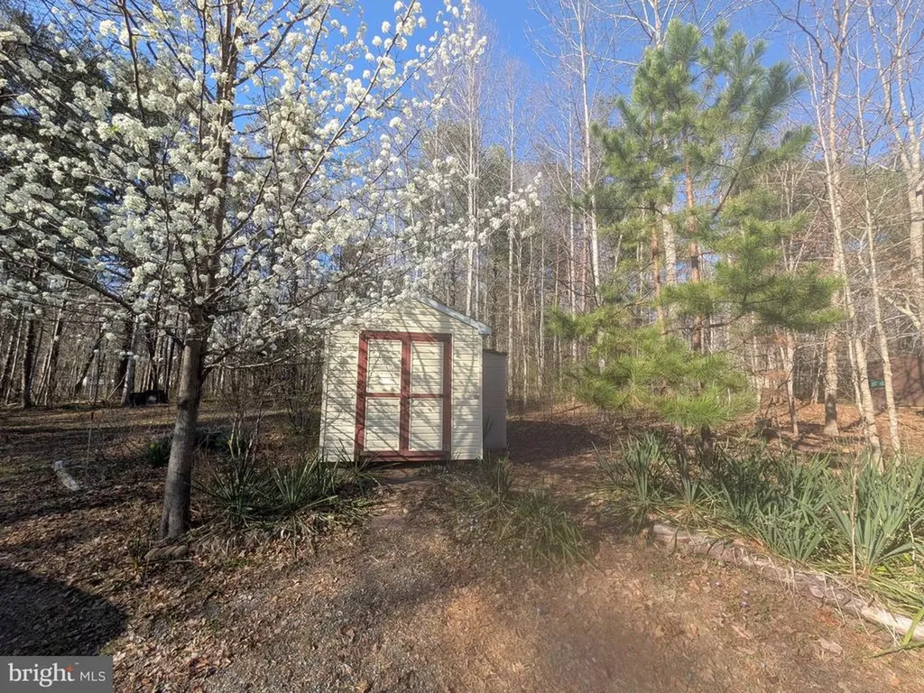 271 Rambling Road Ruckersville VA 22968