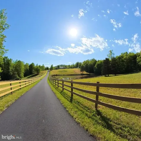 1225 Middle River Road Stanardsville VA 22973