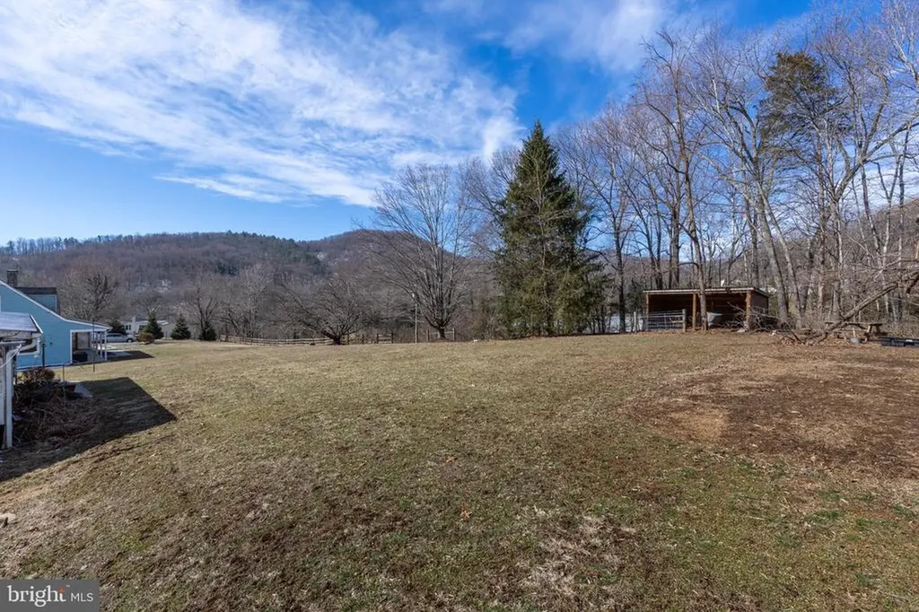 165 Brokenback Mountain Road Free Union VA 22940