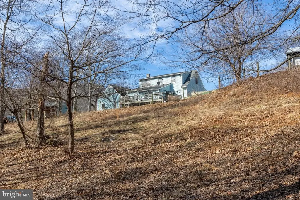 165 Brokenback Mountain Road Free Union VA 22940