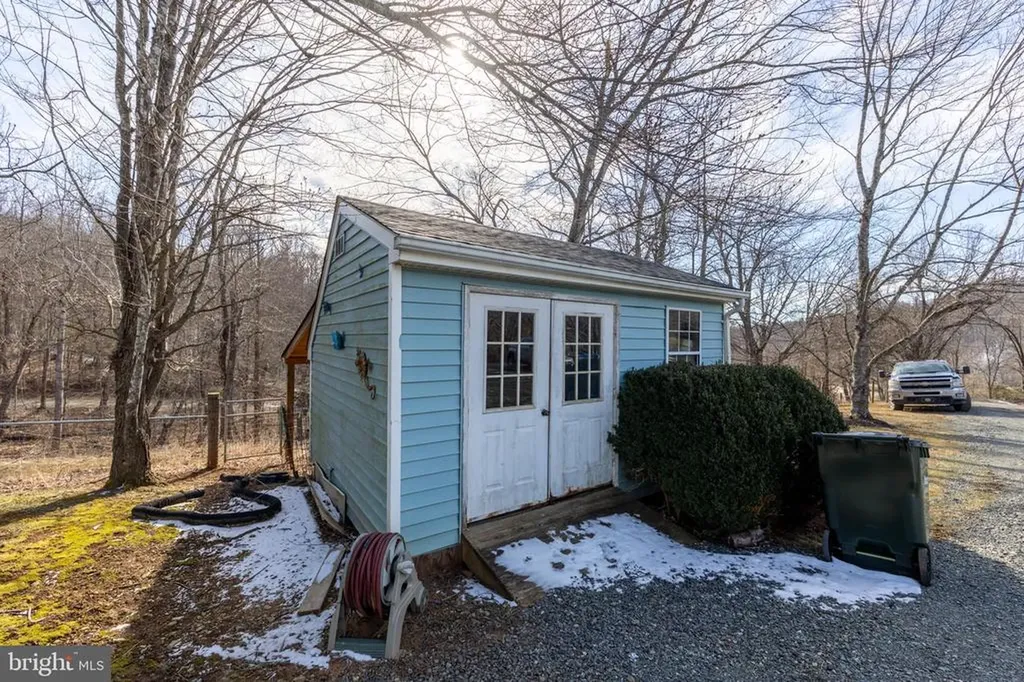 165 Brokenback Mountain Road Free Union VA 22940