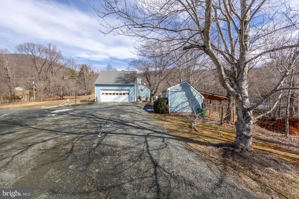 165 Brokenback Mountain Road Free Union VA 22940