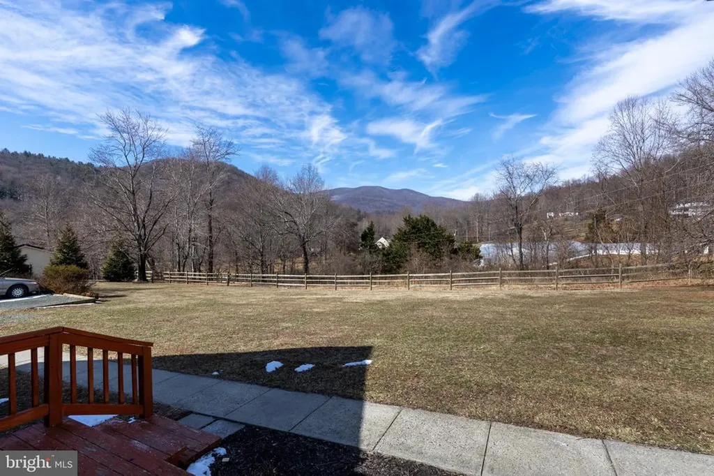 165 Brokenback Mountain Road Free Union VA 22940