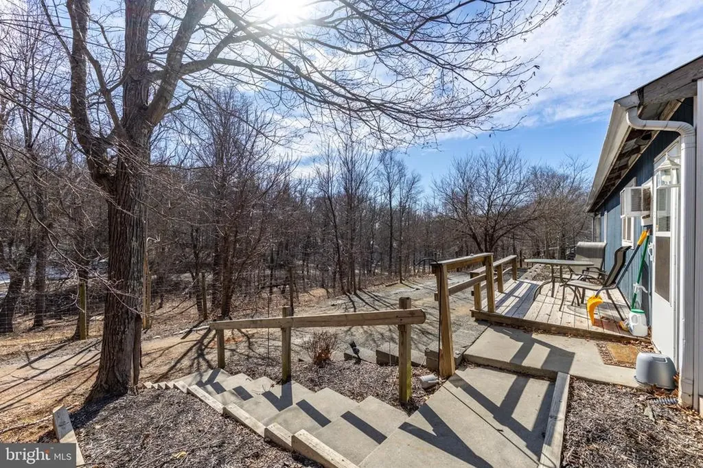 165 Brokenback Mountain Road Free Union VA 22940