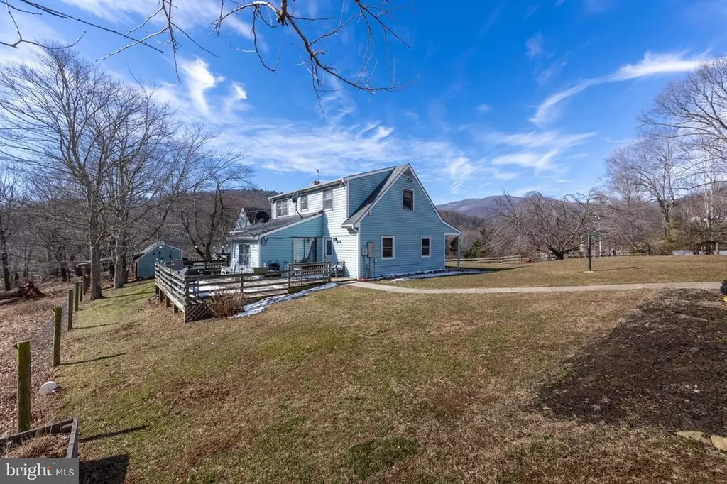 165 Brokenback Mountain Road Free Union VA 22940