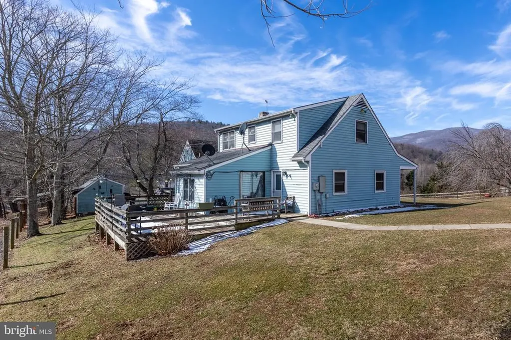 165 Brokenback Mountain Road Free Union VA 22940