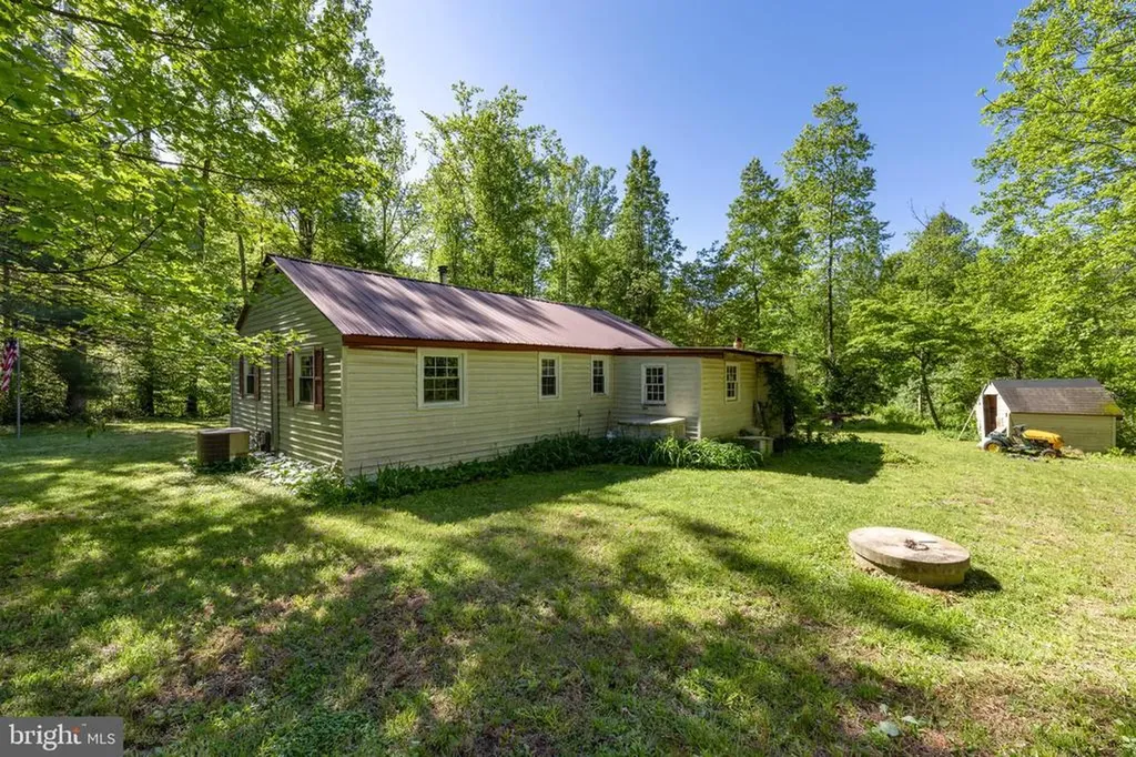 873 Entry Run Road Stanardsville VA 22973