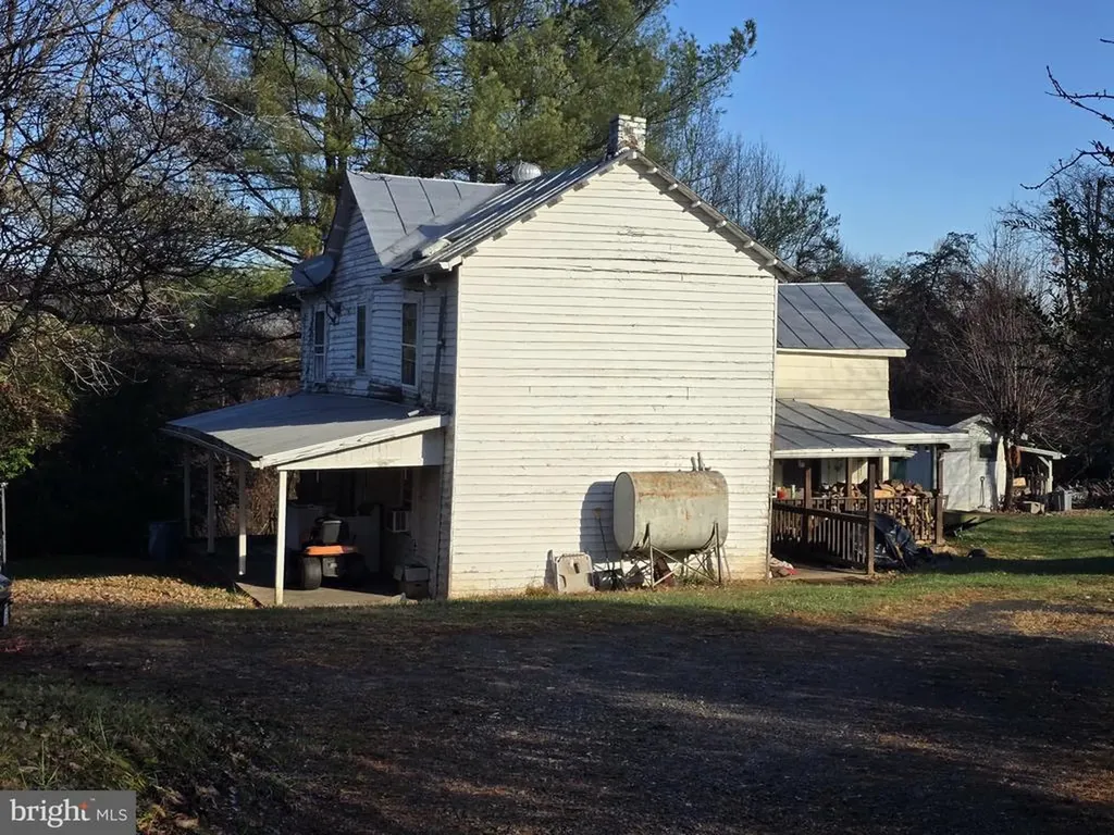 729 Celt Road Stanardsville VA 22973