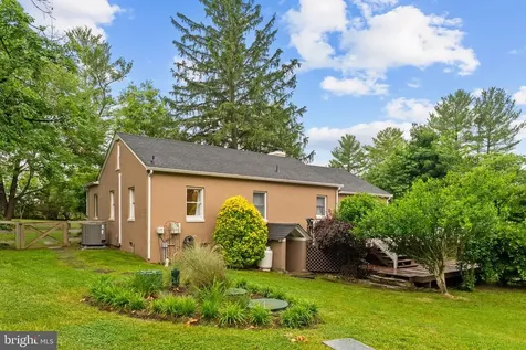 6428 John S Mosby Highway Middleburg VA 20117