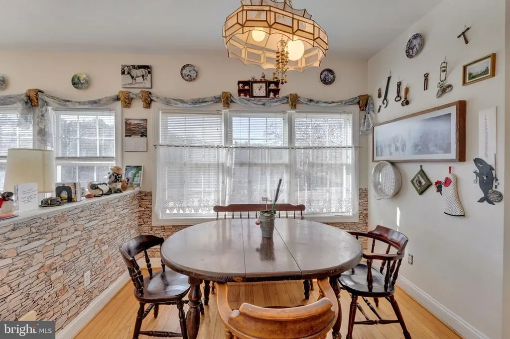 495 Deepwood Farm Drive Scottsville VA 24590