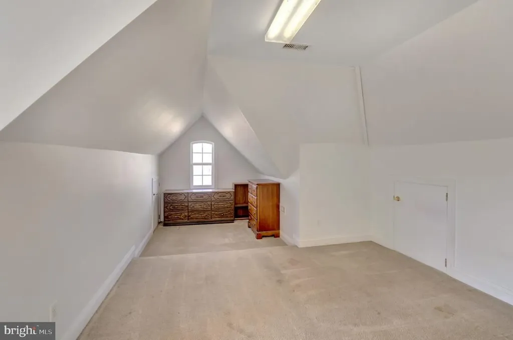 495 Deepwood Farm Drive Scottsville VA 24590