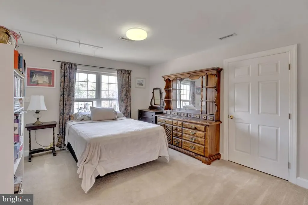 495 Deepwood Farm Drive Scottsville VA 24590