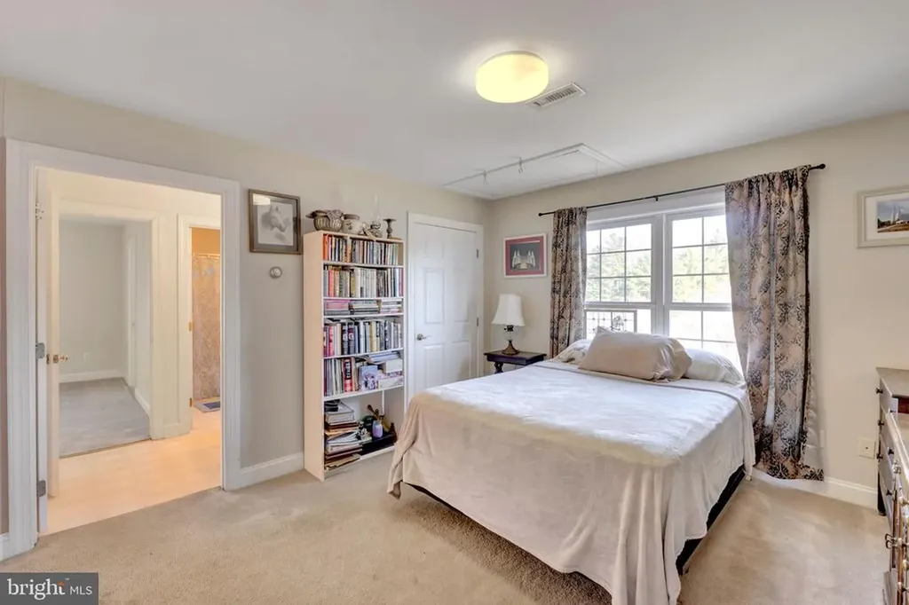 495 Deepwood Farm Drive Scottsville VA 24590