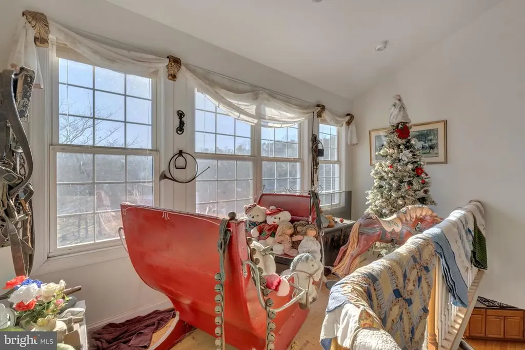 495 Deepwood Farm Drive Scottsville VA 24590