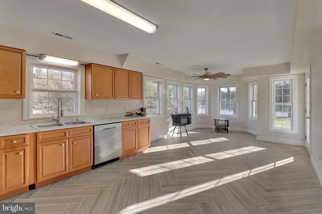 495 Deepwood Farm Drive Scottsville VA 24590