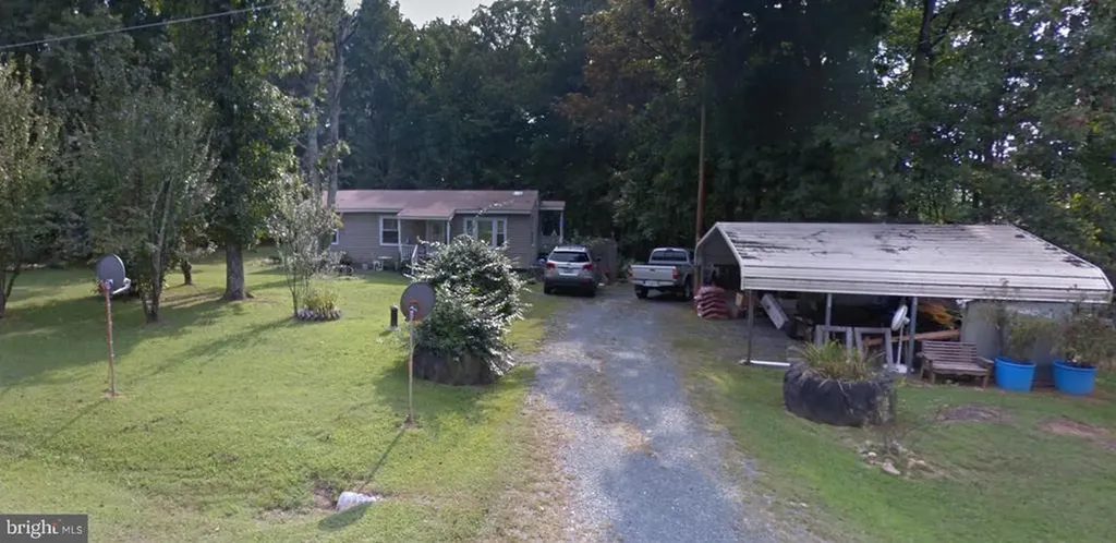 1419 Hollands Road Palmyra VA 22963
