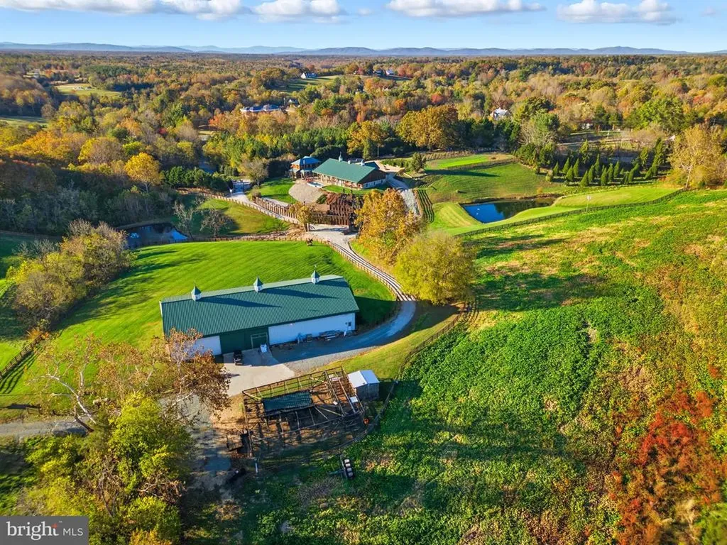 240 Stoneleigh Road Palmyra VA 22963