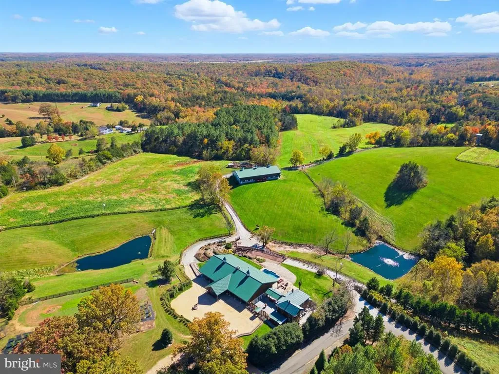 240 Stoneleigh Road Palmyra VA 22963