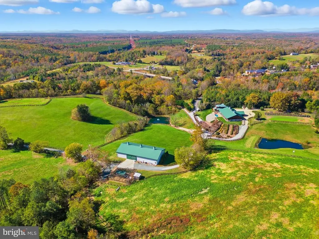 240 Stoneleigh Road Palmyra VA 22963