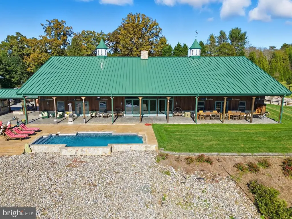 240 Stoneleigh Road Palmyra VA 22963