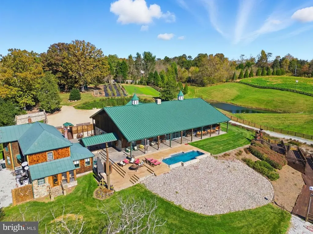 240 Stoneleigh Road Palmyra VA 22963