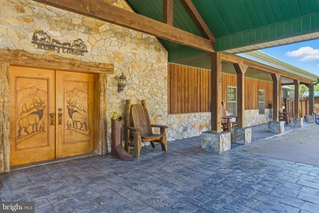 240 Stoneleigh Road Palmyra VA 22963