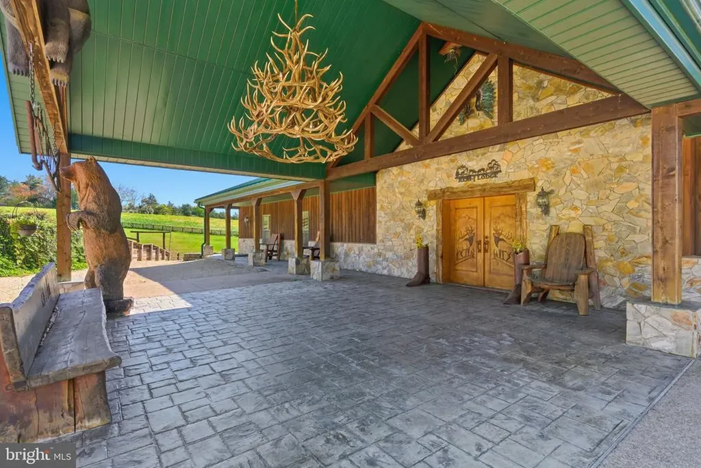 240 Stoneleigh Road Palmyra VA 22963