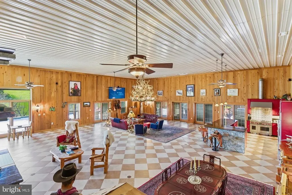 240 Stoneleigh Road Palmyra VA 22963
