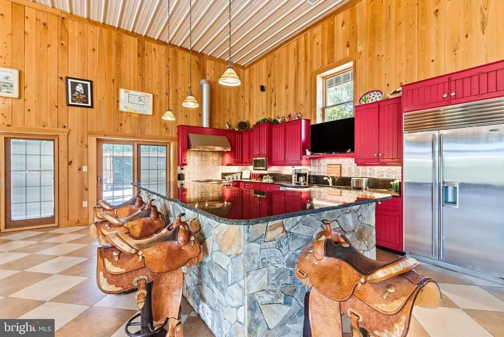 240 Stoneleigh Road Palmyra VA 22963