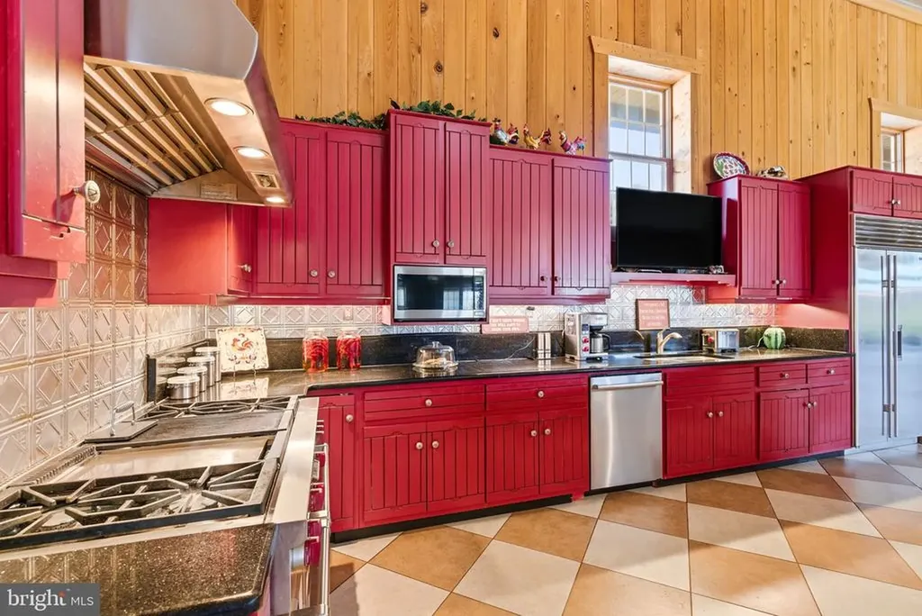 240 Stoneleigh Road Palmyra VA 22963