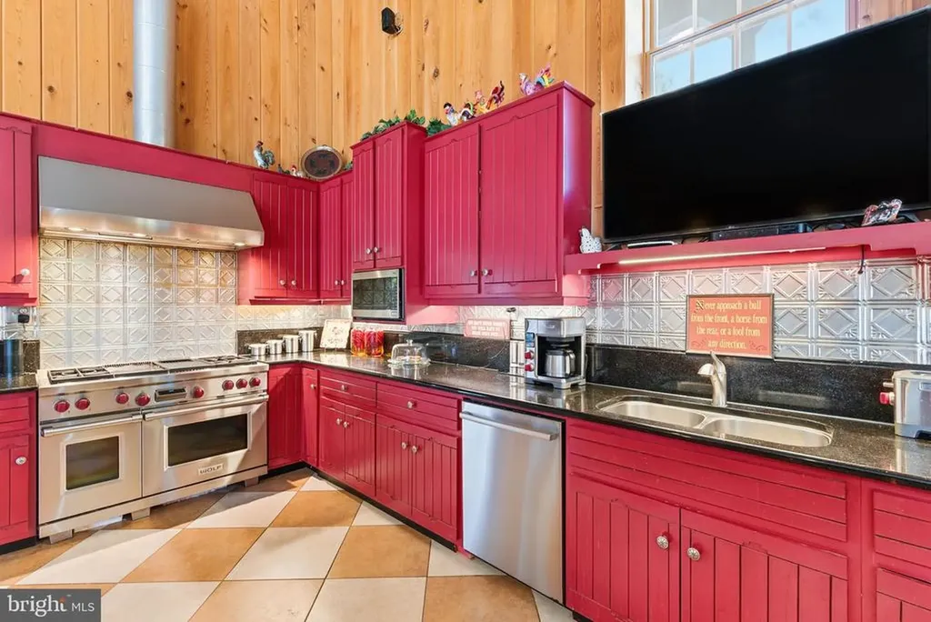 240 Stoneleigh Road Palmyra VA 22963