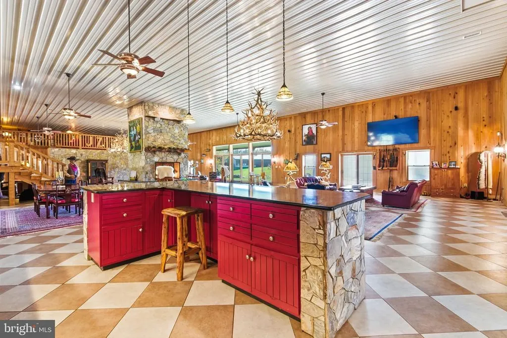 240 Stoneleigh Road Palmyra VA 22963