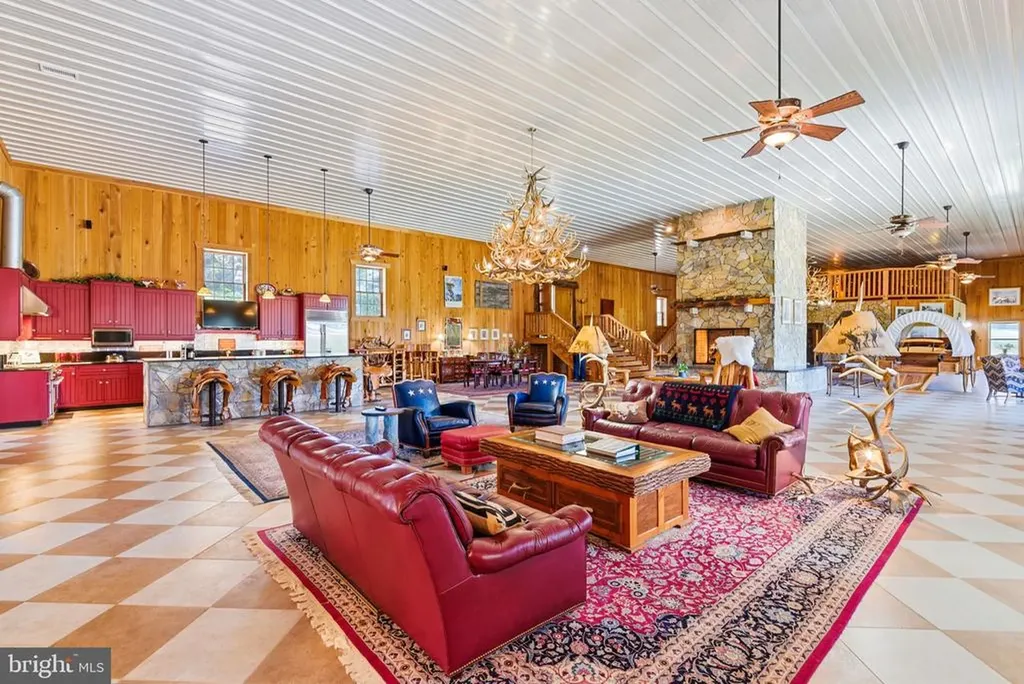 240 Stoneleigh Road Palmyra VA 22963