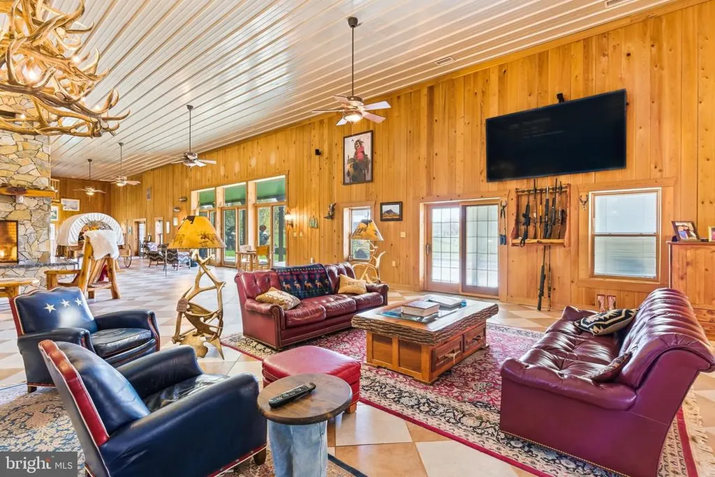 240 Stoneleigh Road Palmyra VA 22963