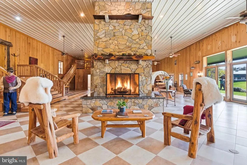 240 Stoneleigh Road Palmyra VA 22963