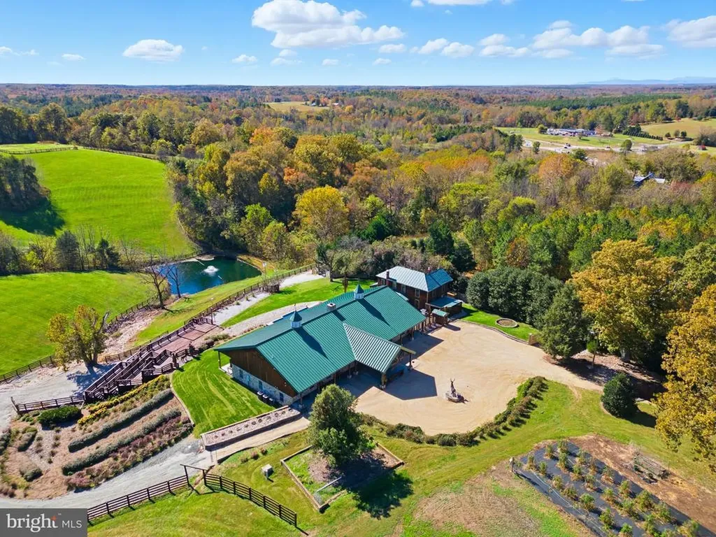 240 Stoneleigh Road Palmyra VA 22963