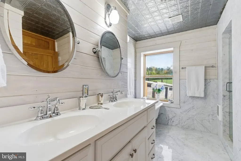 240 Stoneleigh Road Palmyra VA 22963