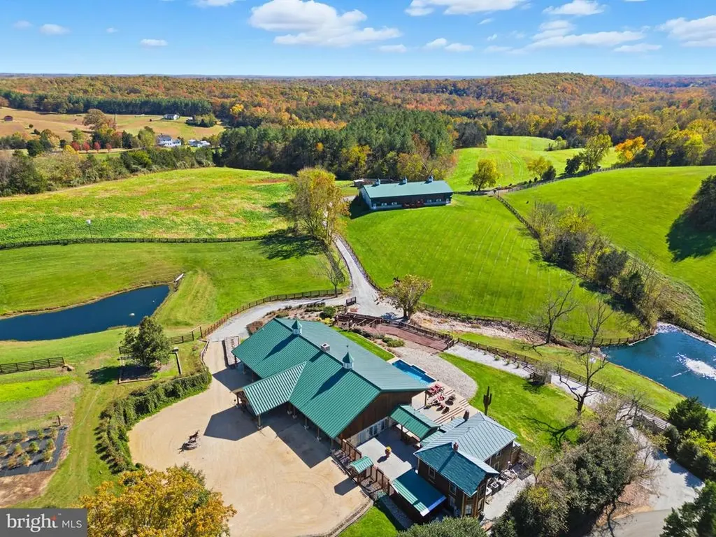 240 Stoneleigh Road Palmyra VA 22963