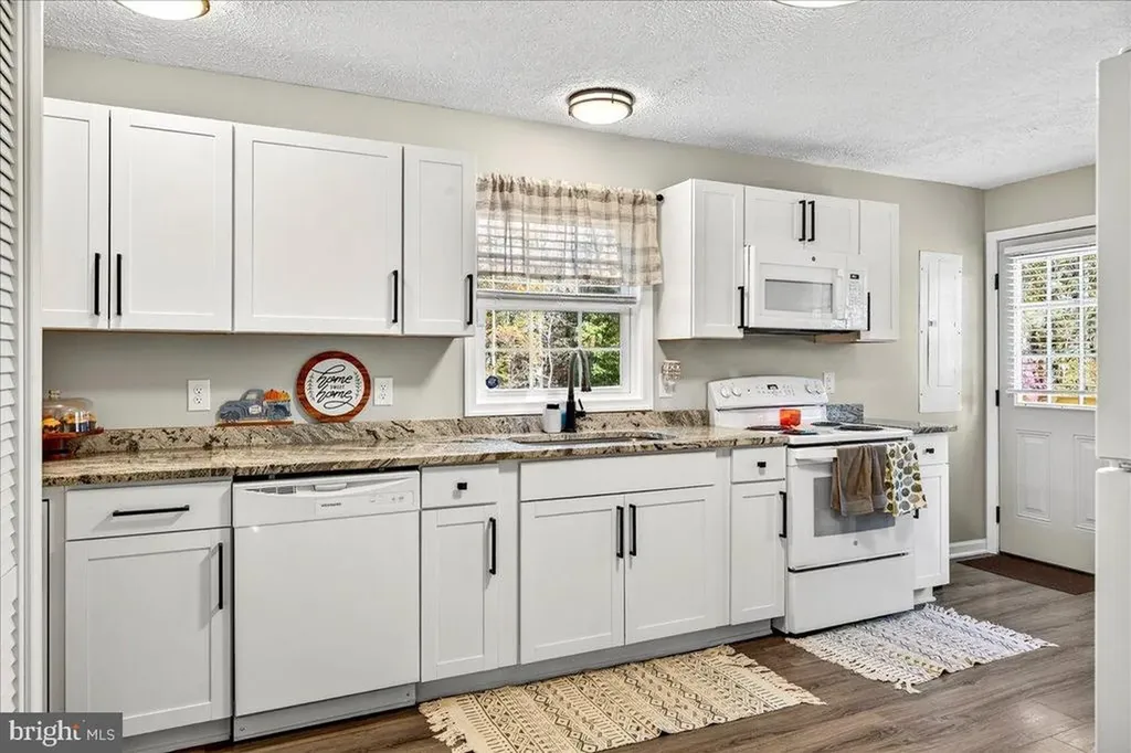 565 Venable Road Palmyra VA 22963