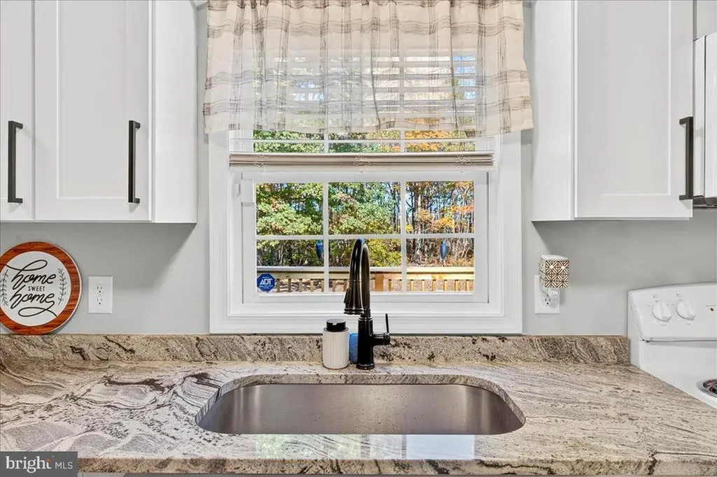 565 Venable Road Palmyra VA 22963